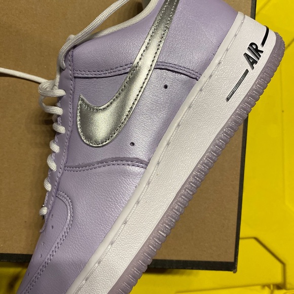 Lavender Nike Air Force 1 - Picture 4 of 6